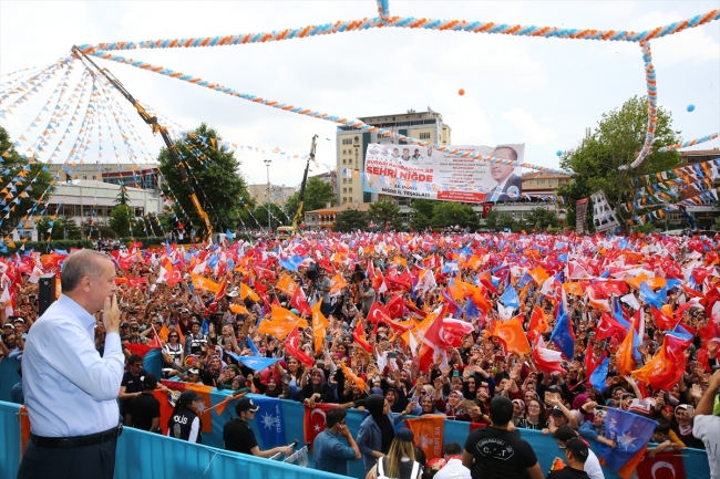 Kandil'e operasyon başladı